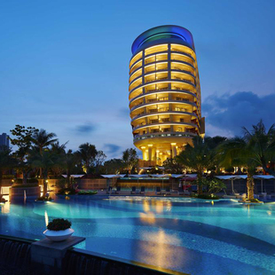 三亚海棠湾仁恒皇冠假日酒店亲子家庭度假套餐早餐接送机