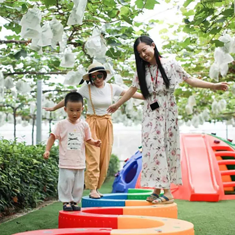 陪伴孩子&middot;周末出游&middot;畅吃鲜果&middot;亲子农耕,一本护照全搞定 超高的性价比 一人购买全家享用&middot;采摘一次秒回本 亲近大自然&middot;四季新鲜时令水果 下单请备注好收货地址