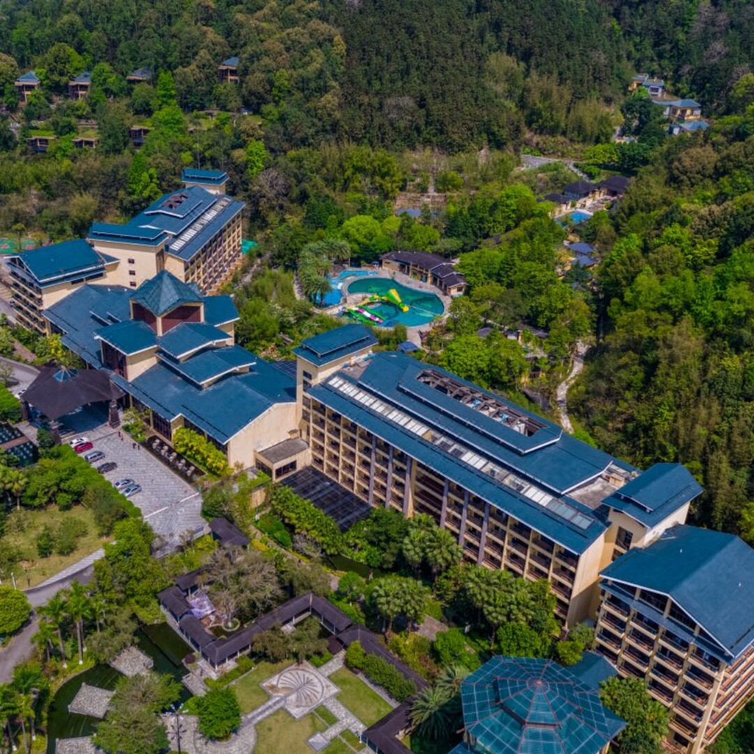 惠州龙门地派温泉度心悦谷别墅+自助早餐+无限次温泉+泳池