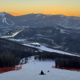 【2住2滑】张家口崇礼雪如意滑雪场冬奥村+2张2天全雪域雪票+2早