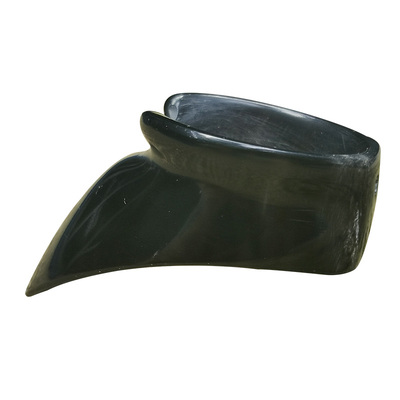 蓦然传统弓牛鹿角扳指射击比赛