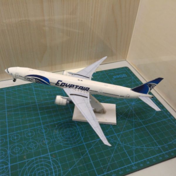 飞机模型图纸（1:400埃及航空波音777一300ER客机纸模图纸）