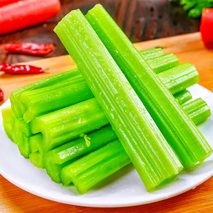 新鲜西芹大棵半叶西洋芹菜绿色香芹蔬菜榨汁嫩心新鲜健康美味当季