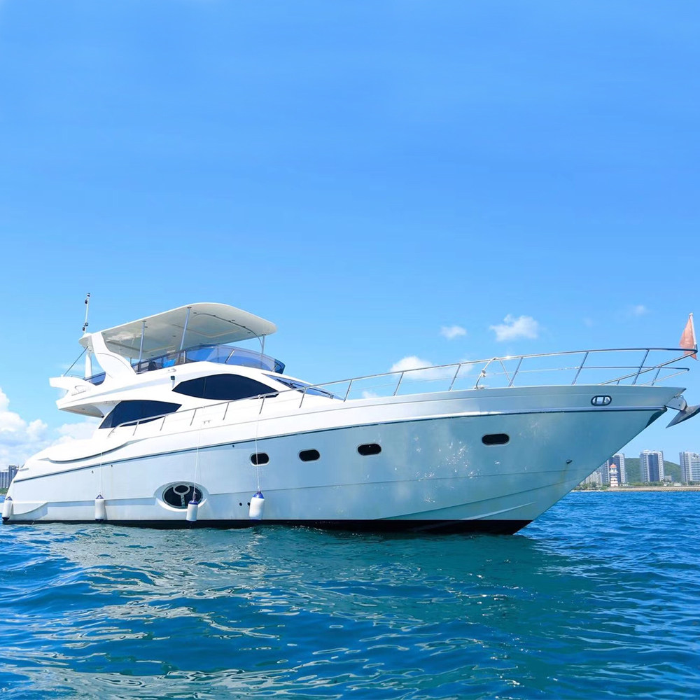 青岛游艇包船出海垂钓观光船多船型可选海上烧烤高端快艇游艇租赁