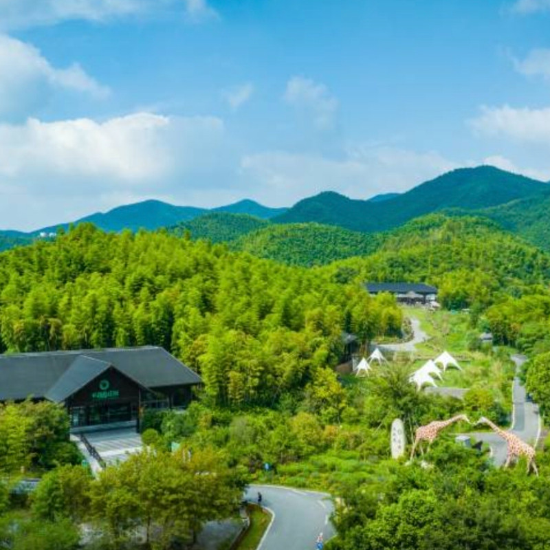 湖州长颈鹿庄园酒店1晚含早+萌宠乐园+长颈鹿庄园票+旅拍等