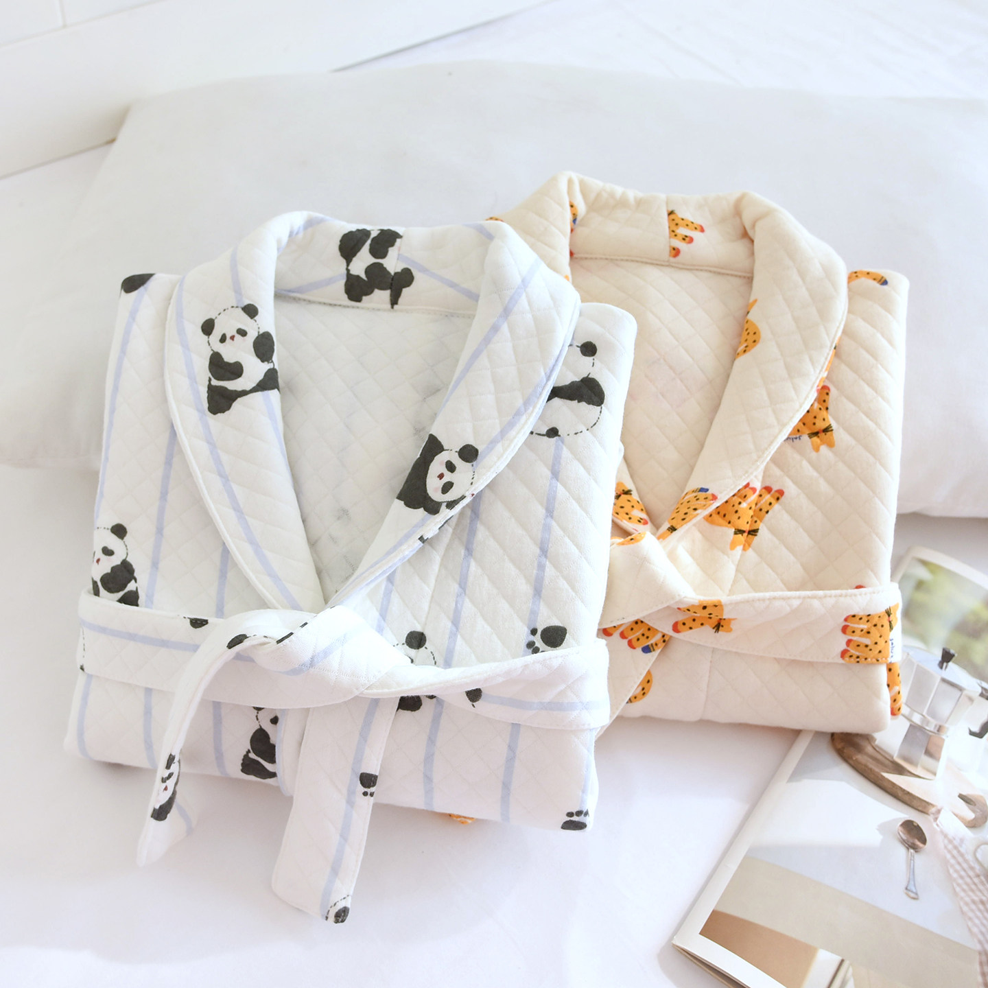 儿童秋冬纯棉空气层三层夹棉可爱卡通睡袍宝宝家居袍男童保暖浴袍