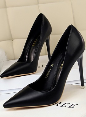 黑色哑光尖头高跟鞋女细跟浅口单鞋小众气质新款白色皮面七公分10