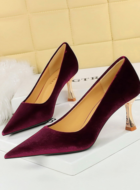 7公分高跟鞋女新款酒杯跟丝绒面法式尖头单鞋女浅口粉红色不累脚