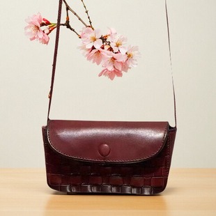 新款植鞣牛皮女包单肩斜挎包手机包通勤包小巧百搭编织包原创手工