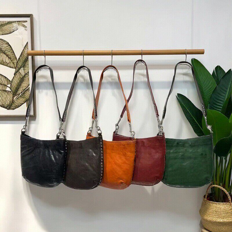 原创手工铆钉头层牛皮托特包