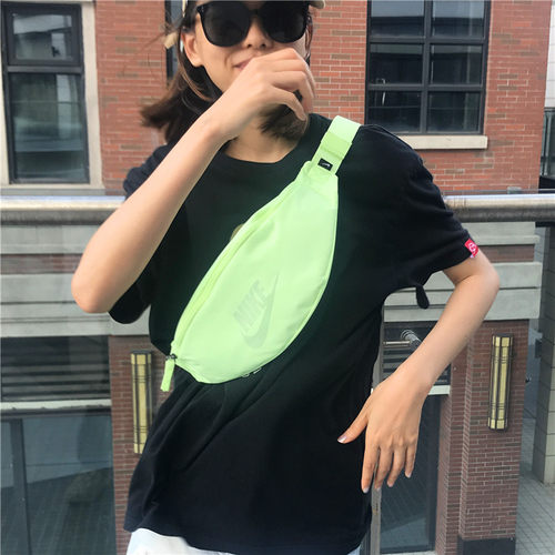 Nike男女运动包腰包斜挎包胸包