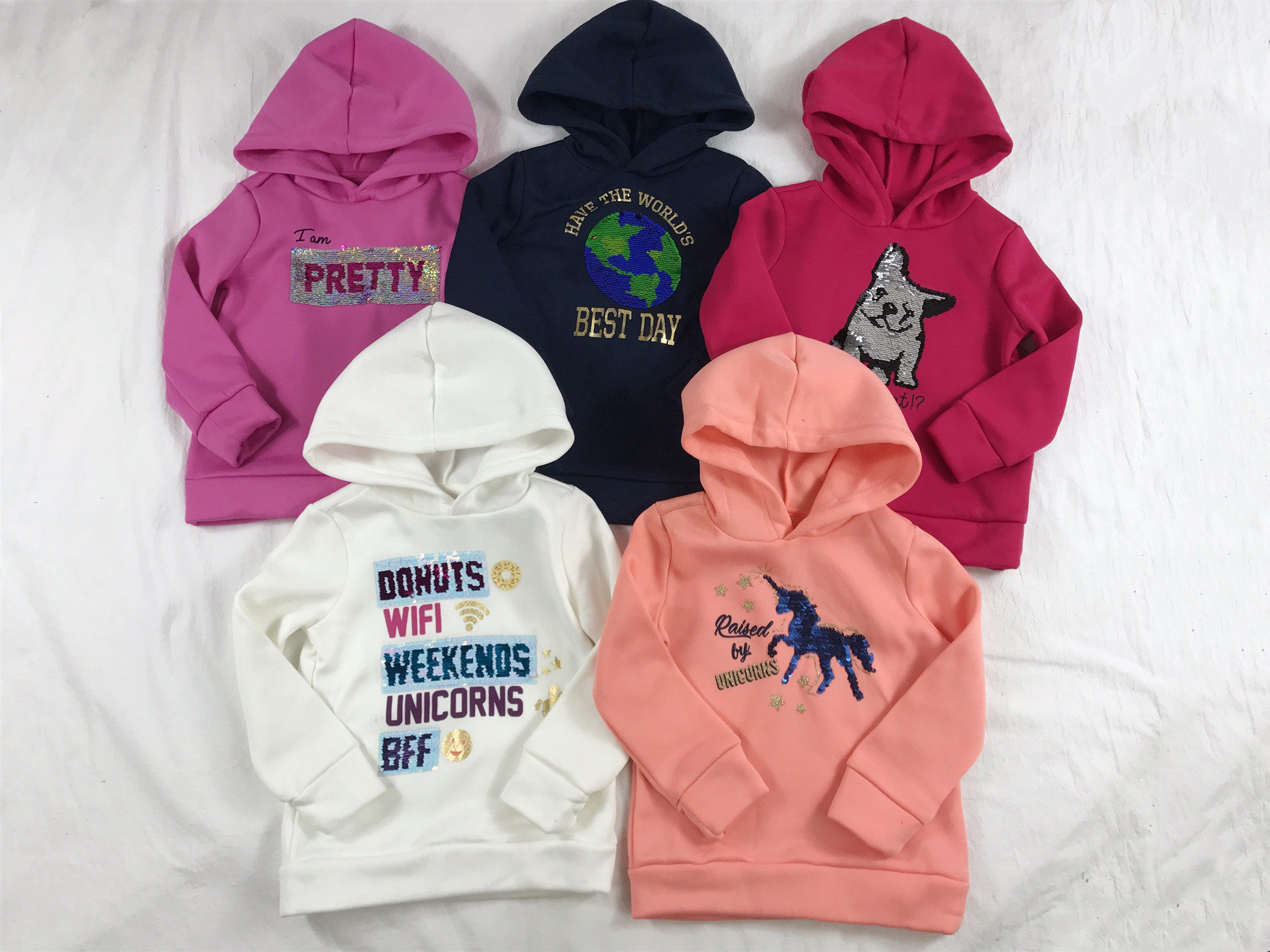 4-12岁美系女孩女宝连帽拉绒套头卫衣绒衫亮片可翻字母狗狗秋装