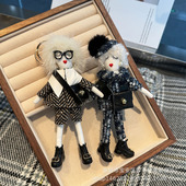 时尚 小香风玩偶包包挂饰女精致可爱公仔背包挂件高档娃娃车钥匙扣