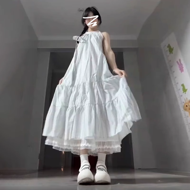 法式冷淡系挂脖小个子连衣裙子女装2025新款夏季长裙今年流行爆款