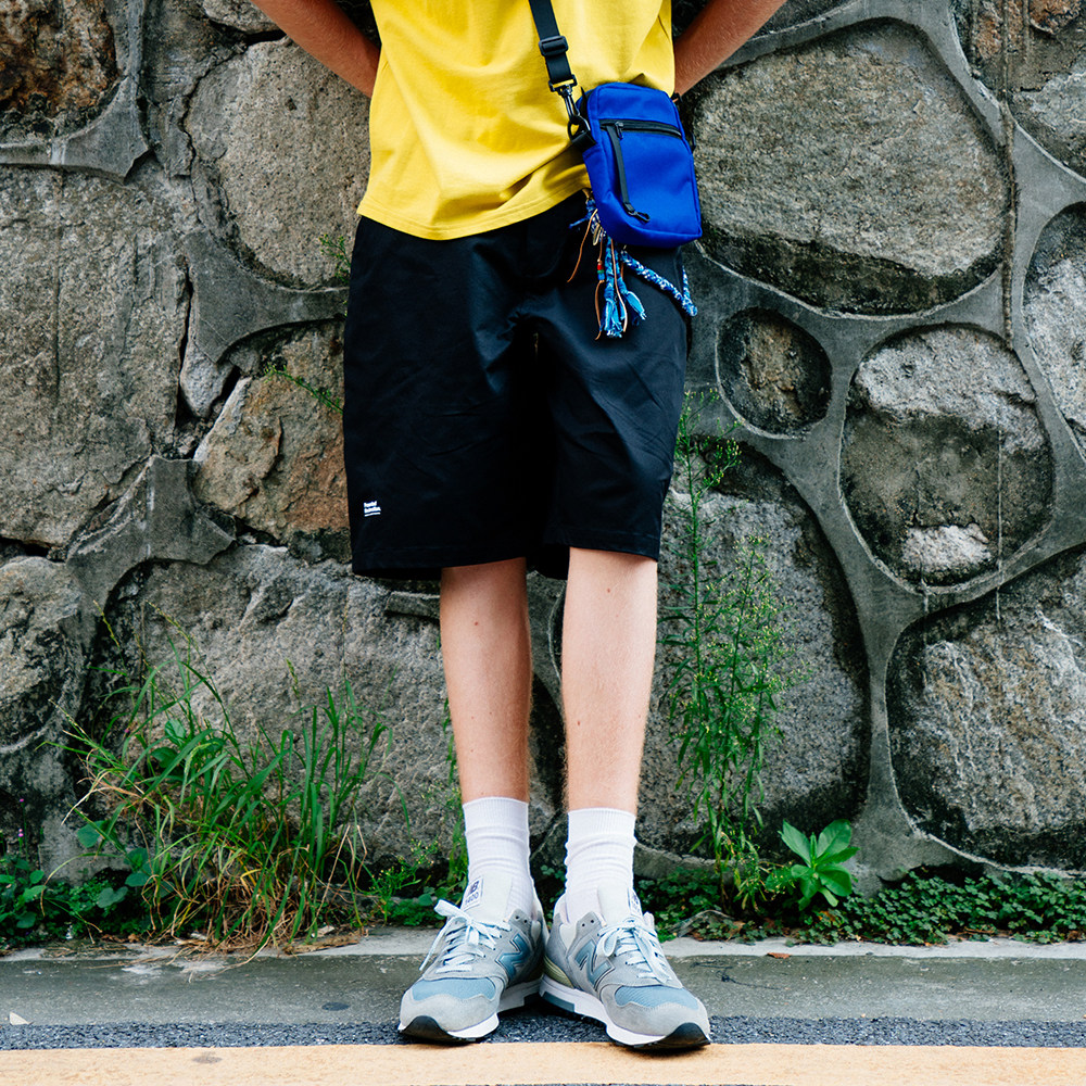 REOCHA(热呈)18春夏仿天丝宽松基础水洗休闲宽松短裤|msdalam kategori Pakaian Lelaki, seluar santai - dari Buy2taobao.com untuk memberikan perkhidmatan ejen Taobao profesional membeli