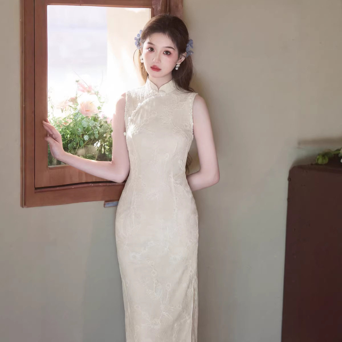 M米白色提花无袖改良旗袍温婉新中式民国风日常气质连衣裙2026夏