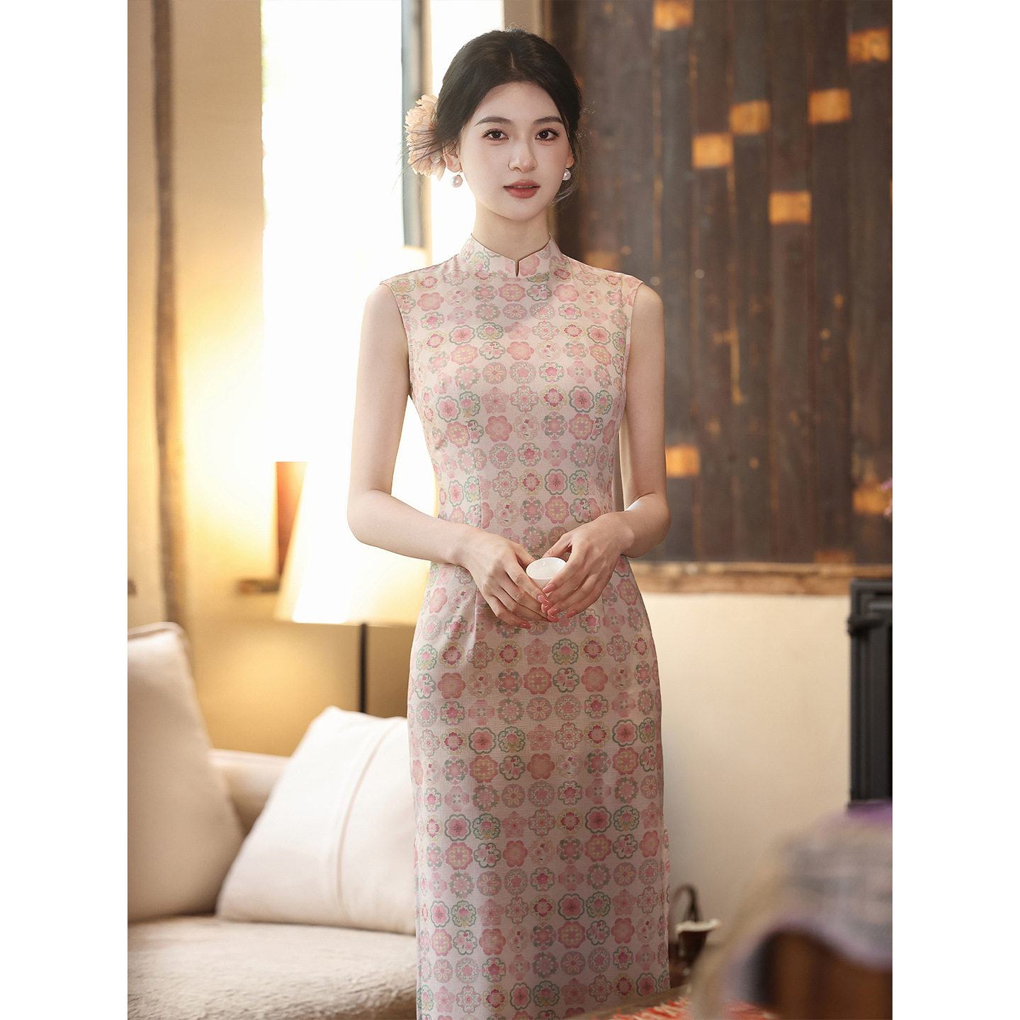 L粉色无袖旗袍绝美订婚礼服2026夏新款新中式改良年轻款连衣裙