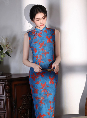 绝美蓝色旗袍红色印花新中式国风年轻款2026夏日常复古风连衣裙