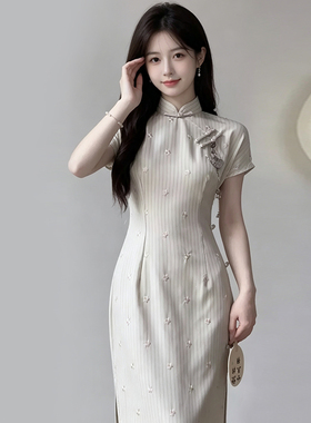 L3521淡雅白色江南温婉气质新中式素雅长款短袖旗袍改良