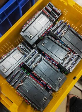 施耐德PLC，主机：TM221CE40T，带扩展TM3DQ1