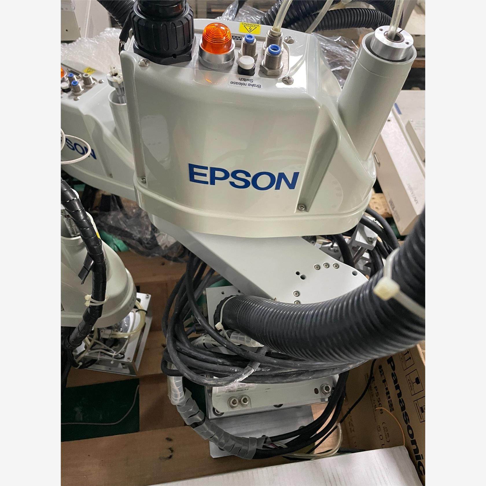 LS3-401S爱普生机械臂九