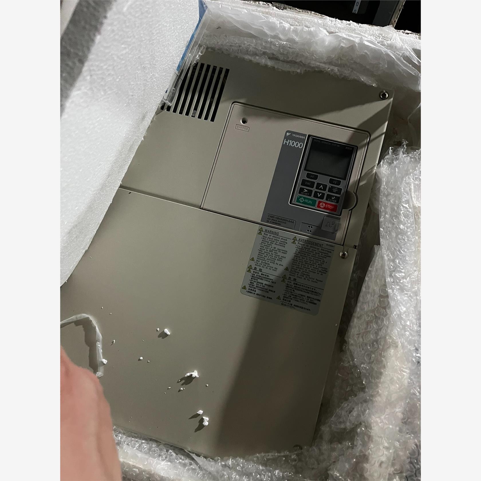 全新原装安川变频器H1000 37kw CIMr-HB4A0