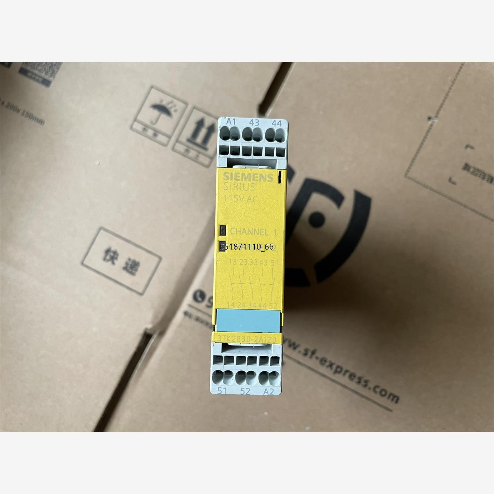 安全继电器3TK2830-2AJ