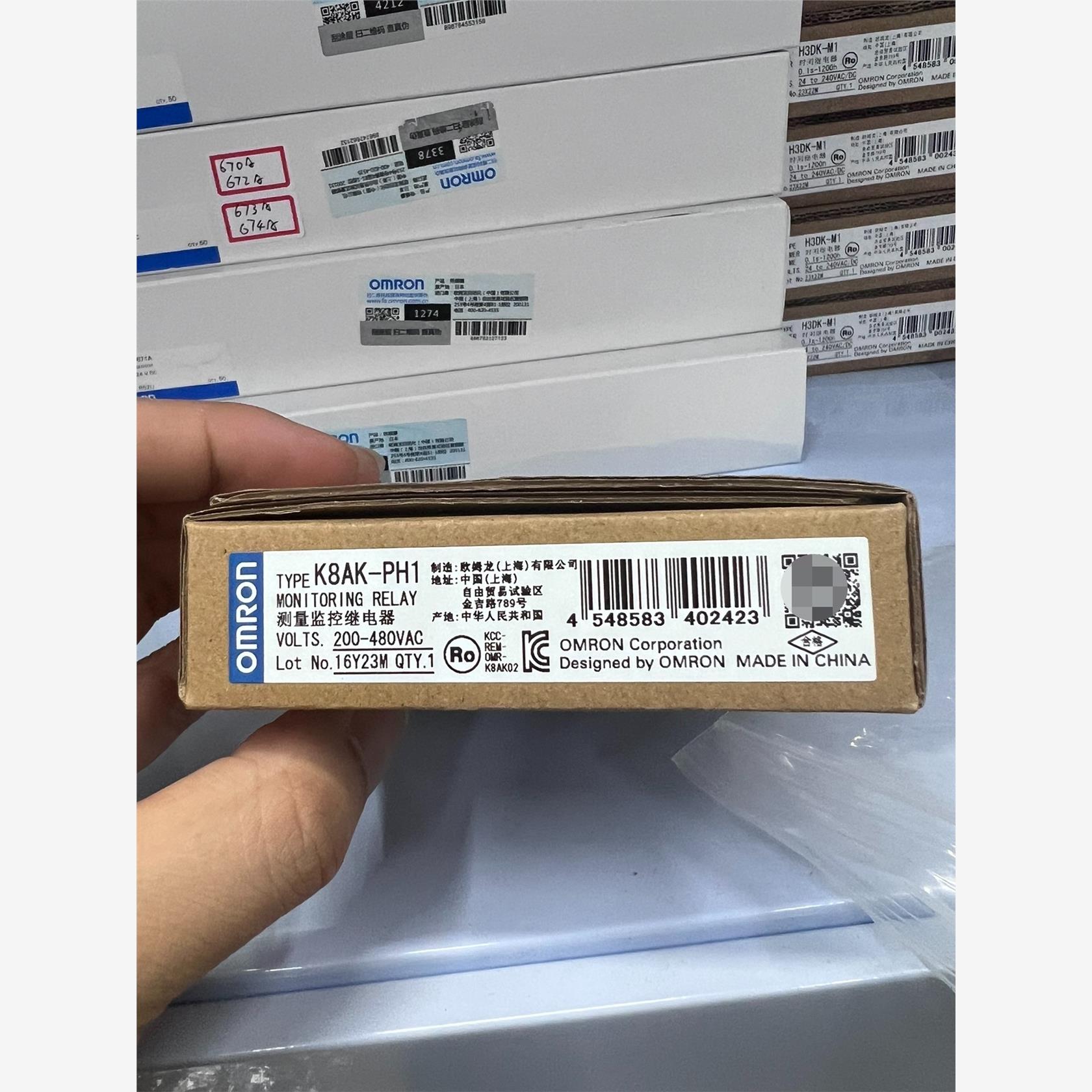 欧姆龙K8AK-PH1  相序继电器