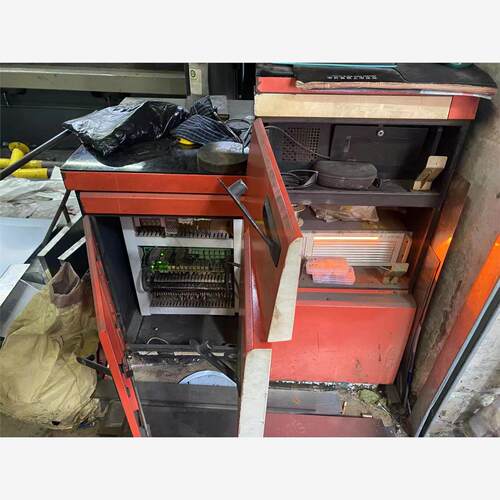 深圳迪能激光切割机 型号:DNE1540FGCX 750w.