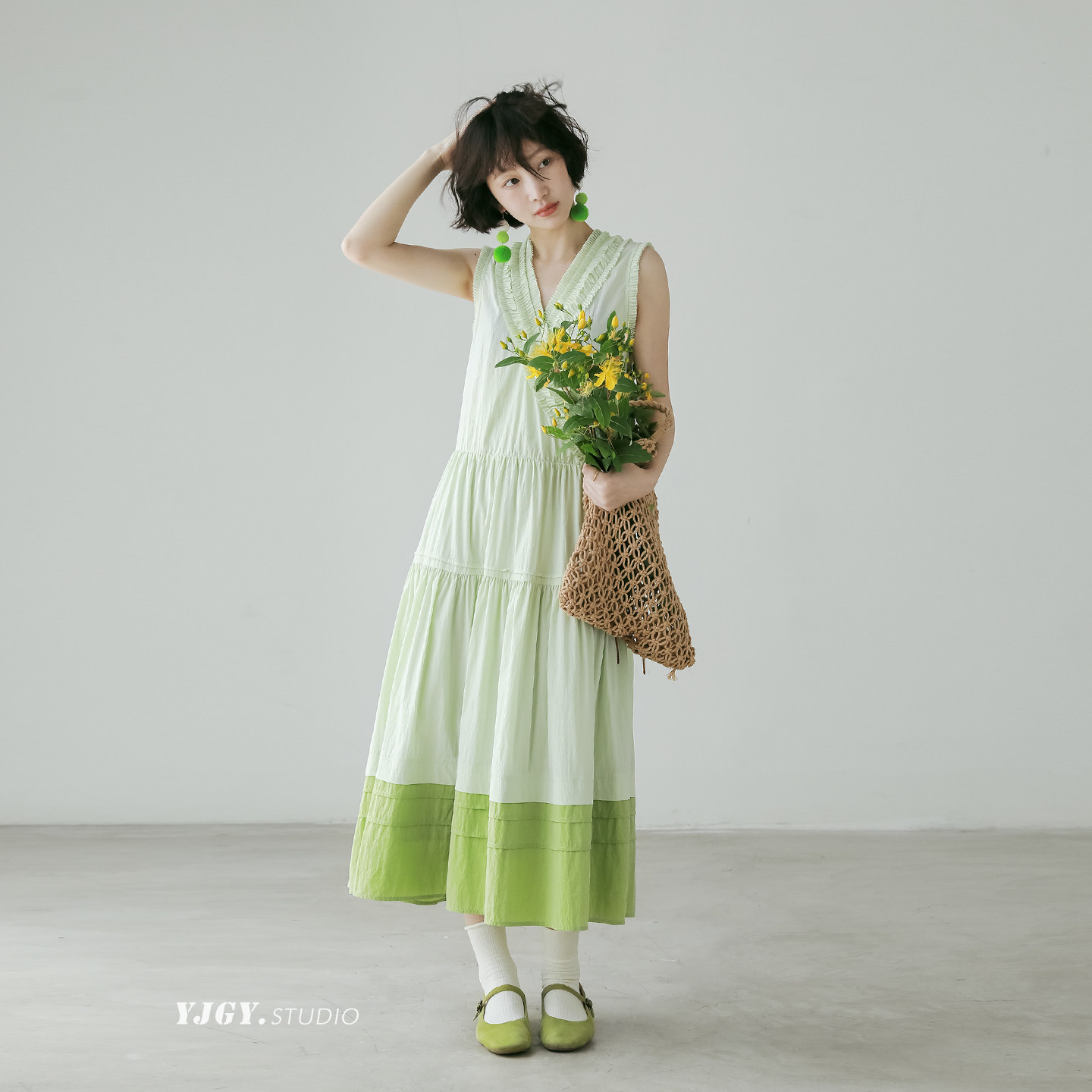 印计谷羽｜天丝法式重工木耳边V领前后两穿拼色无袖背心连衣裙女