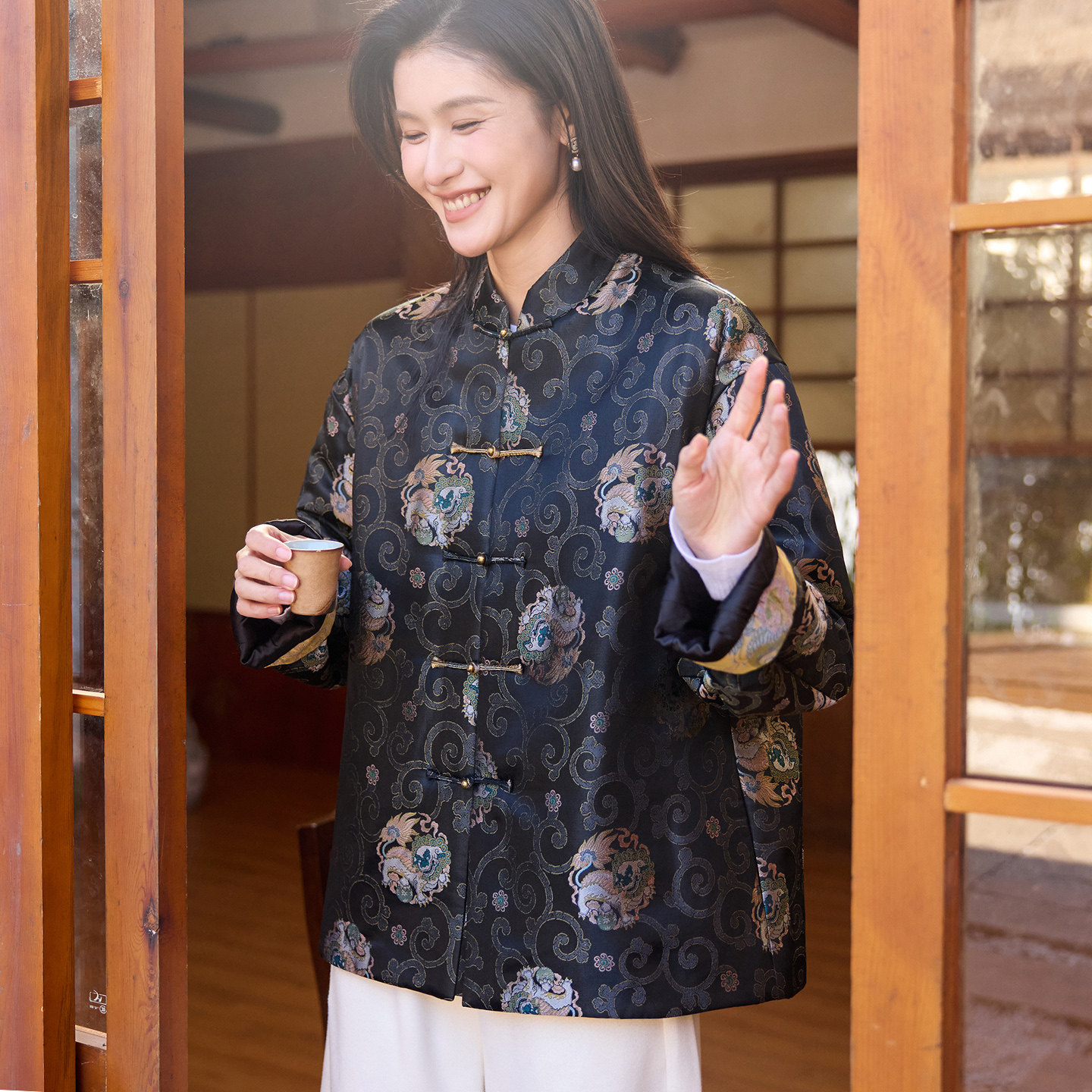 菲伊唐真丝交织宋锦改良对襟棉衣