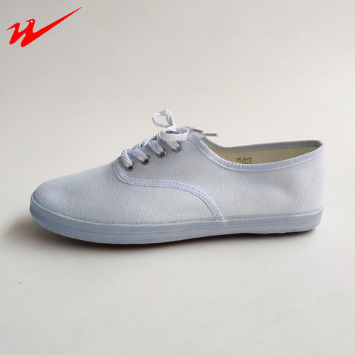 大白轻便透气耐磨包邮经典运动鞋