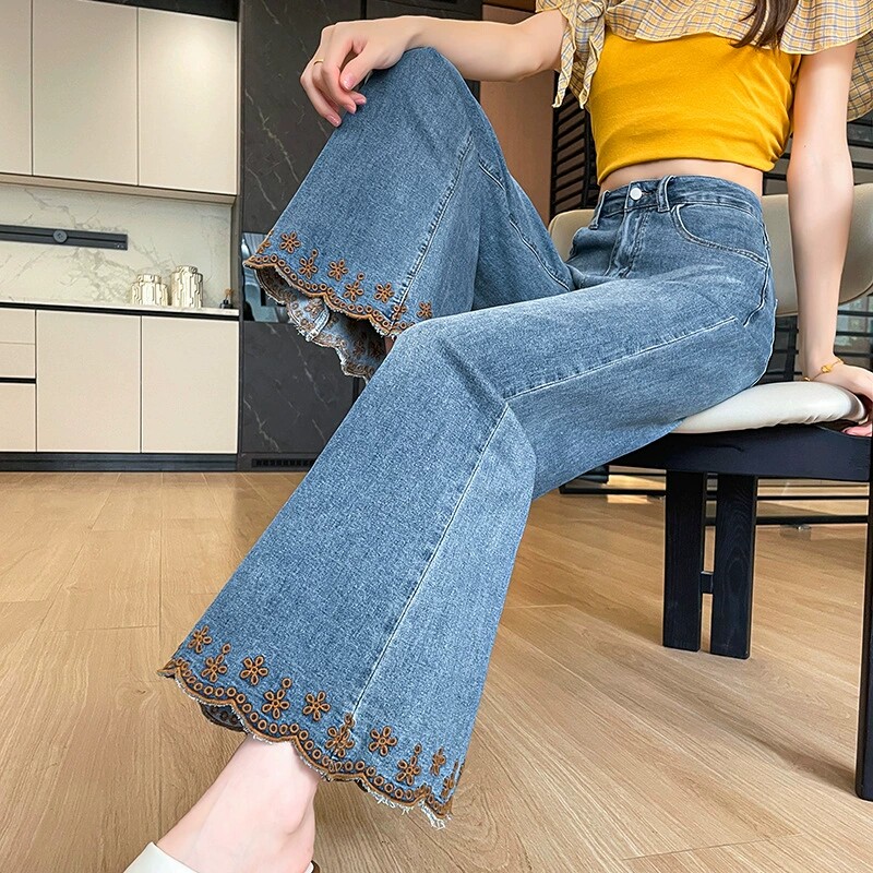 中国风刺绣阔腿牛仔裤女2026春夏新款小个子九分高腰显瘦喇叭裤子