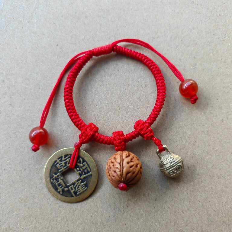 宝宝婴幼儿红绳手链铜钱小铃铛桃核新生婴儿童小孩防惊吓平安脚链