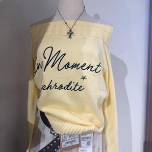 ONE MOMENT正品淡黄色美式复古字母印花圆领套头毛衣女针织上衣