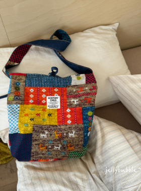 尼泊尔旅行小众原创复古民族风单肩斜挎包撞色双面刺绣牛仔布包