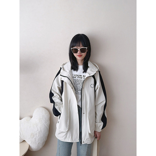 女童春装外套 2025新款 大童连帽冲锋衣外套初高中生宽松休闲风衣