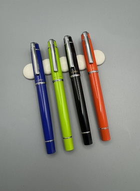 全新KURM601钢笔四色可选 笔身金属材质 学生用练字 可更换墨囊