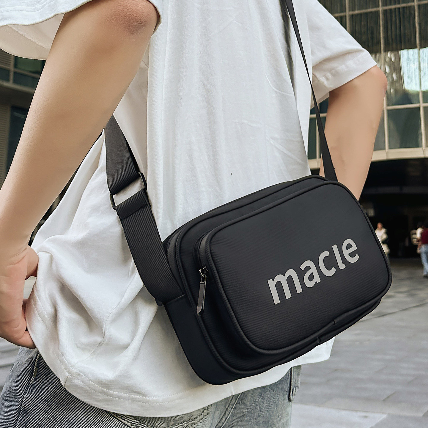 潮牌时尚男士横款单肩包潮男新款街头斜挎包男小包小方包情侣小包,箱包皮具/热销女包/男包,男士包袋,淘宝优惠券,粉丝福利购,淘宝优惠卷