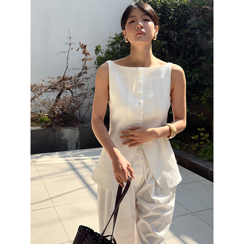 SOTHEA 法式松弛感 2025年夏季亚麻一字领背心马甲上衣短裤两件套