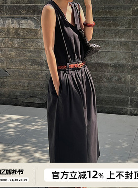 SOTHEA 时髦度假风 2026年夏季双V领个性无袖收腰绑带长款连衣裙