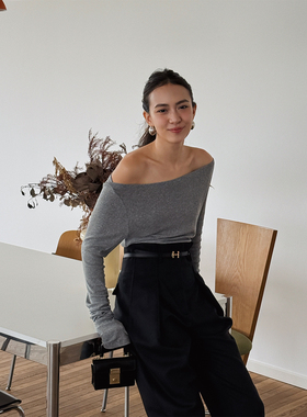 SOTHEA 气质一字领修身显瘦露肩长袖打底TEE秋冬内搭T恤上衣