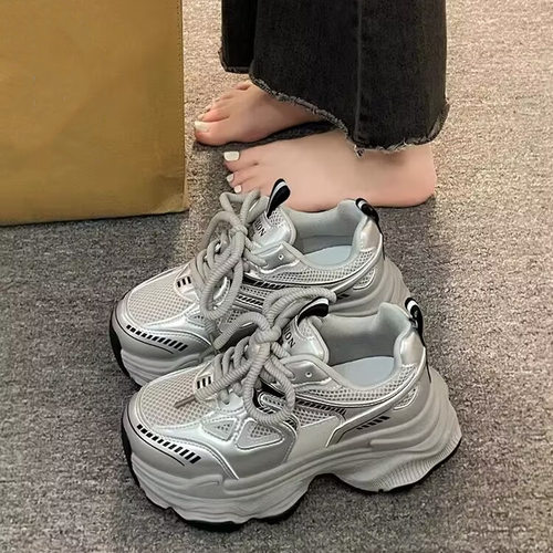伊斯奈斯厚底增高透气老爹鞋女