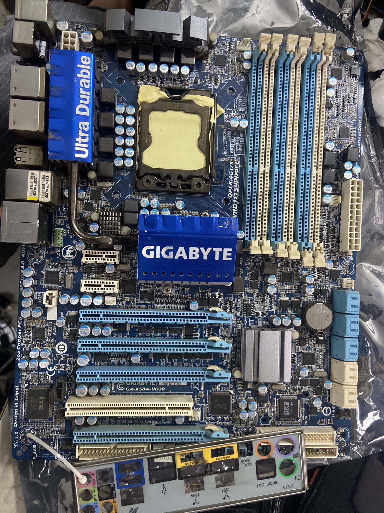 技嘉 ga-x58a-ud3r x58主板 1366接口 全固态独显大板 超频 ecc