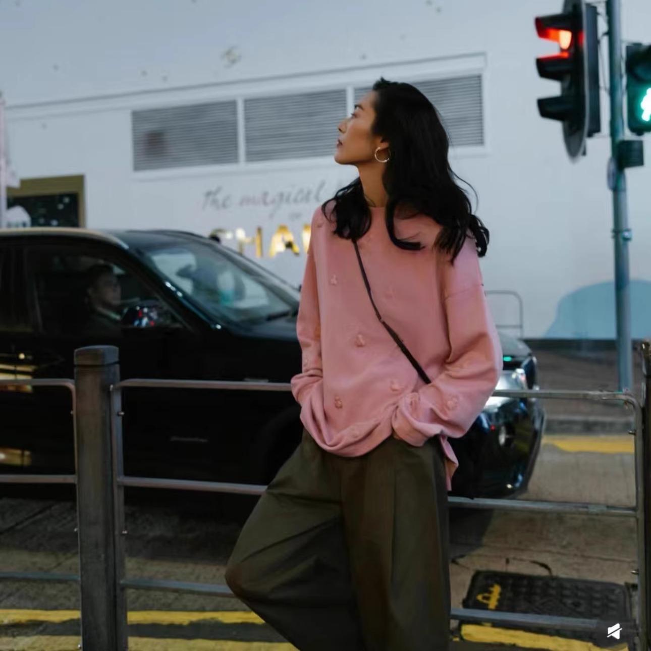 卫衣立体绣花长袖百搭