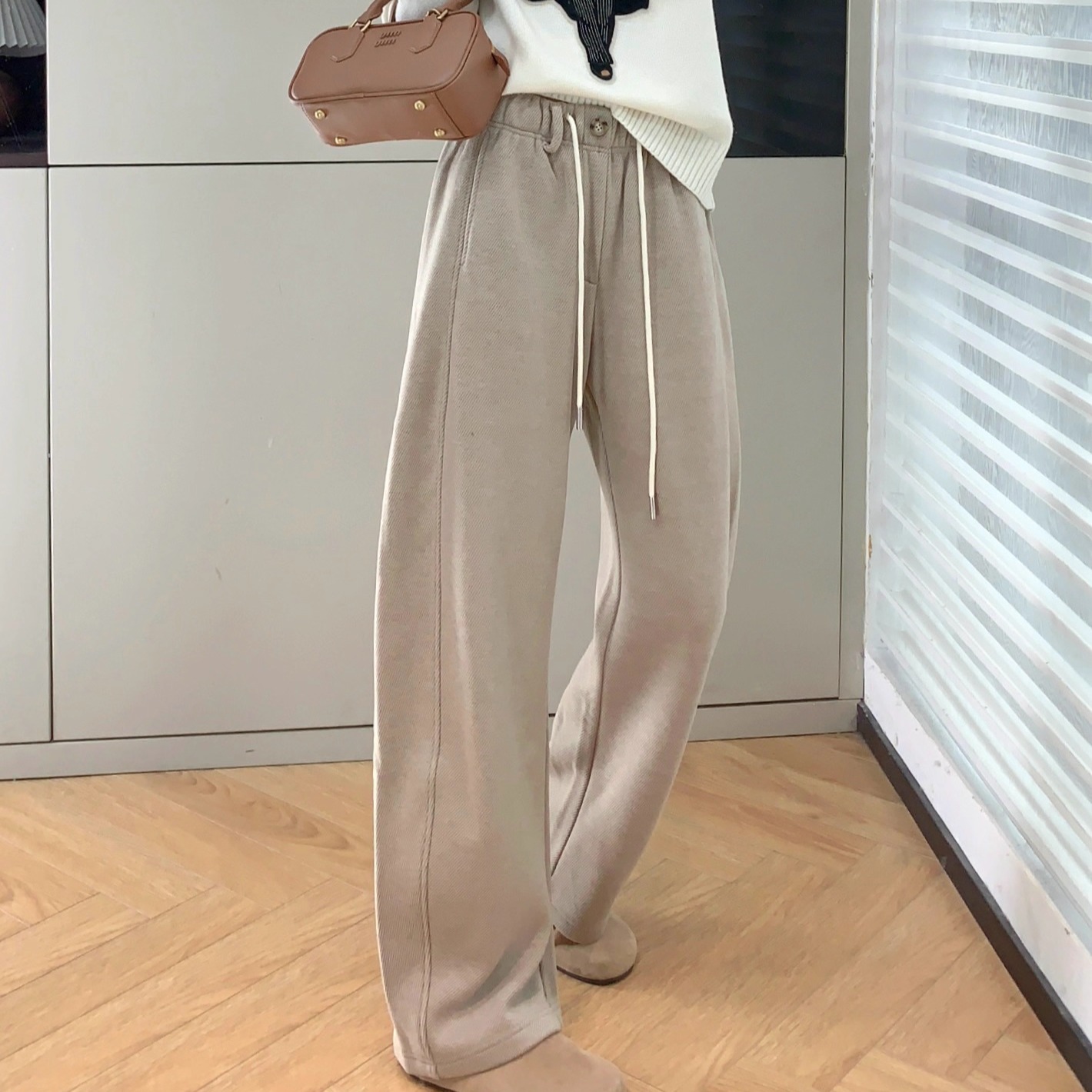 垂感斜纹加厚羊毛弯刀阔腿裤