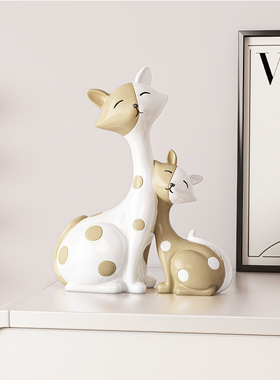 奶油风高级感客厅酒柜摆件