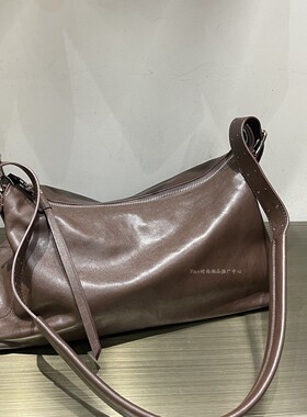 25秋冬新款头层植鞣小牛皮法棍hobo单肩腋下斜挎包
