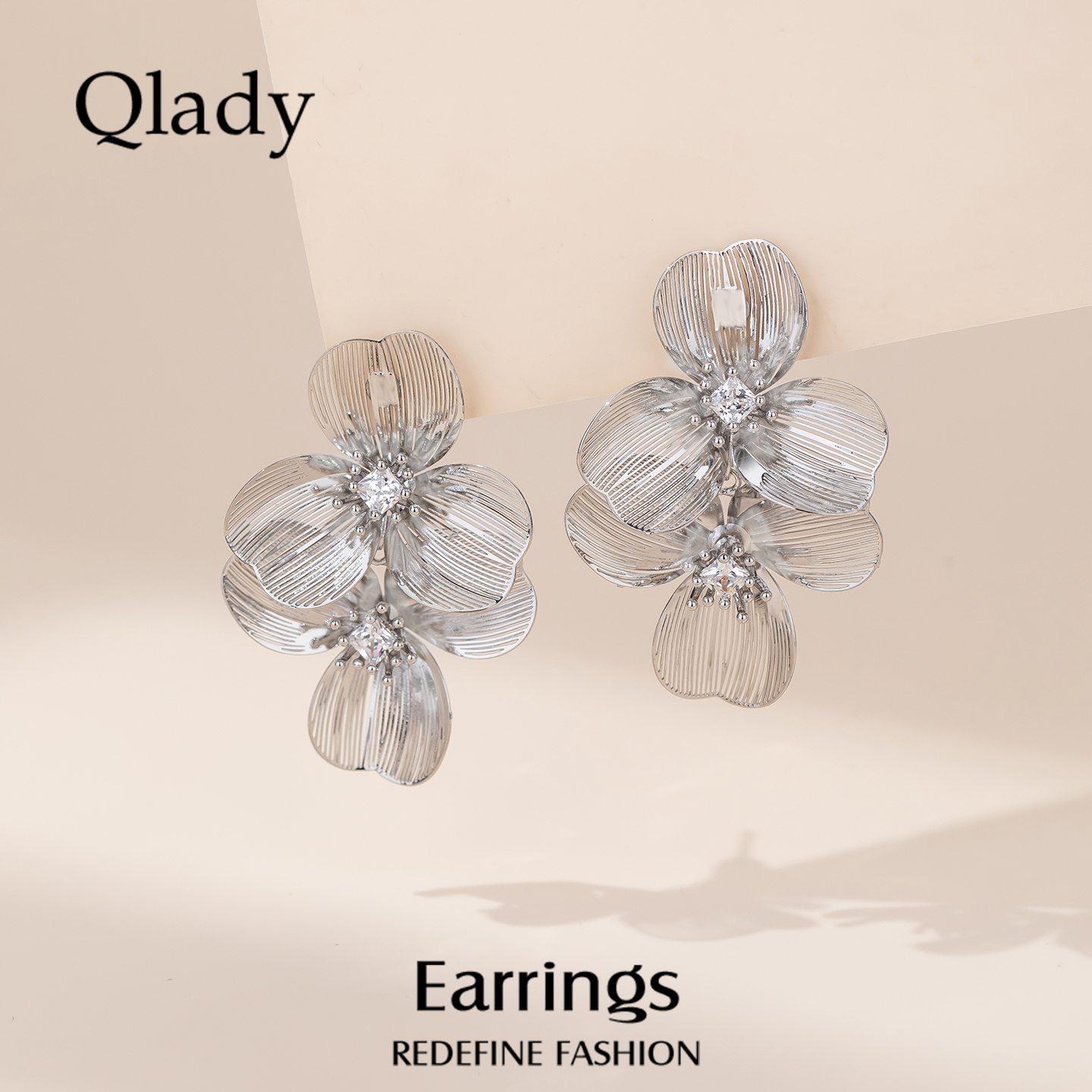 【新品】镂空花朵耳钉耳饰女巨好看耳环2025新款爆款高级感耳坠