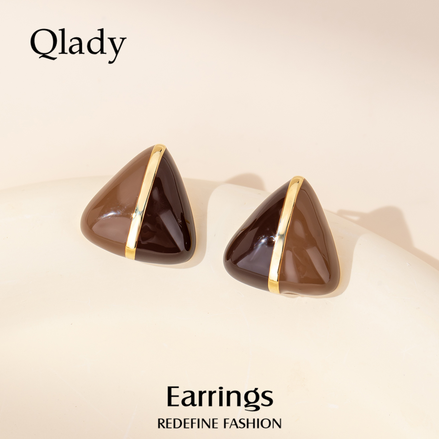 【新品】美拉德三角形耳钉耳饰女耳环2025新款爆款高级感耳骨钉